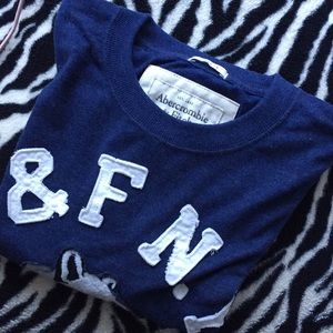 Abercrombie & Fitch - men’s / boys muscle tee